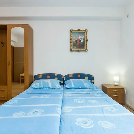 Apartments Cipetic Kastela Exterior photo
