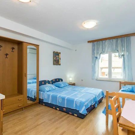 Apartments Cipetic Kastela Exterior photo