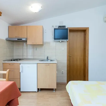 Apartments Cipetic Kastela Exterior photo