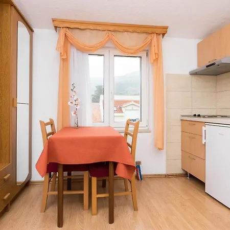 Apartments Cipetic Kastela Exterior photo