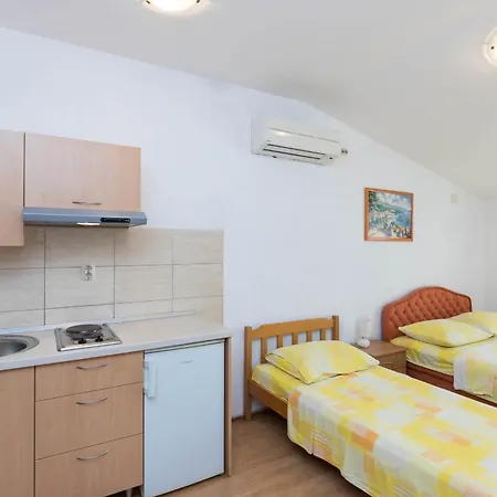 Apartments Cipetic Kastela Exterior photo