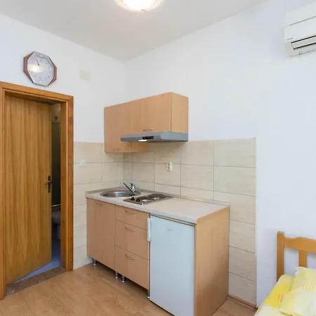 Apartments Cipetic Kastela Exterior photo