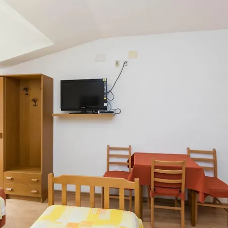Apartments Cipetic Kastela Exterior photo