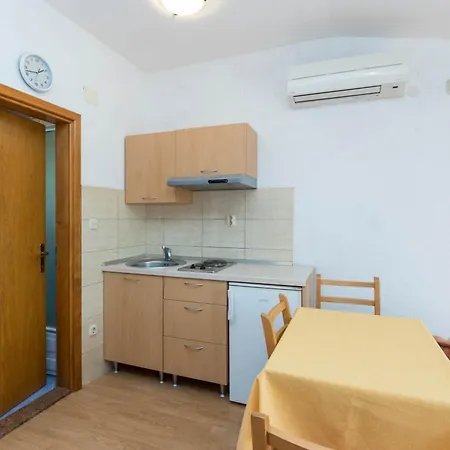 Apartments Cipetic Kastela Exterior photo