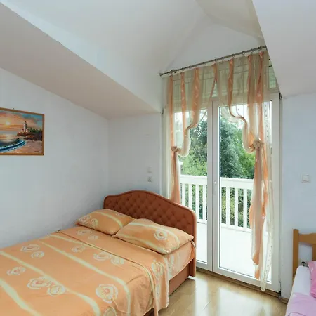 Apartments Cipetic Kastela Exterior photo