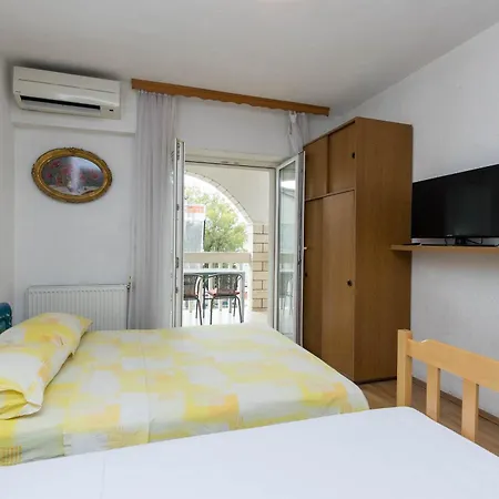 Apartments Cipetic Kastela Exterior photo