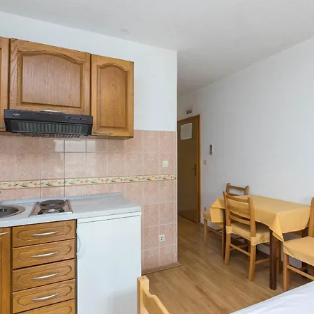 Apartments Cipetic Kastela Exterior photo