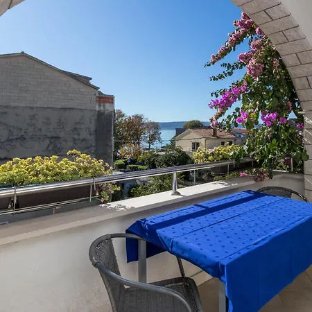 Apartments Cipetic Kastela Exterior photo